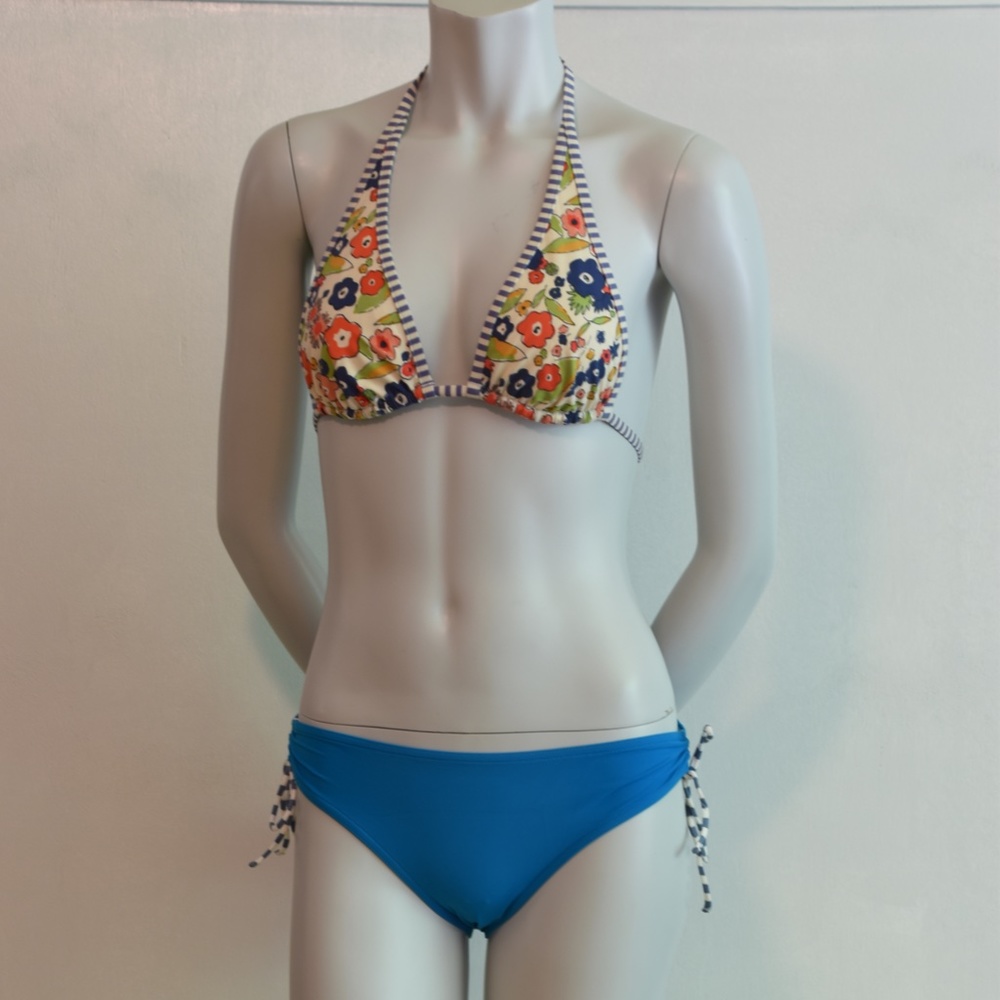 NWOT REVERSIBLE BIKINI TOP XS AND NWT GAPBODY SWIMSUIT BOTTOM XS